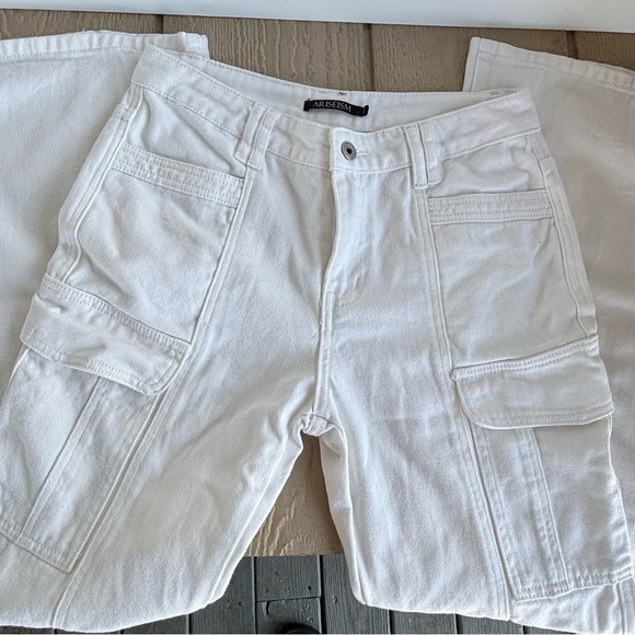 Women's Off-White Cargo Ankle Jeans - Picture 8 of 15